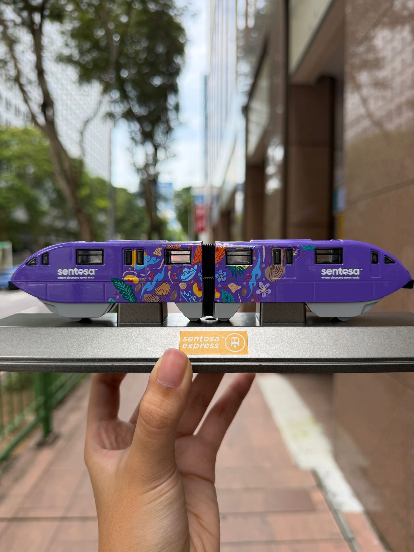 (MFLG) Sentosa Express Monorail Diecast